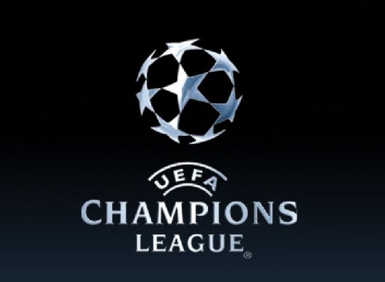 依然坚持自 依然坚持自