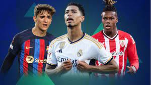 字里行间流 字里行间流